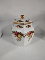 Royal Albert Old Country Roses - hexagonal ginger jar with gold ball lid