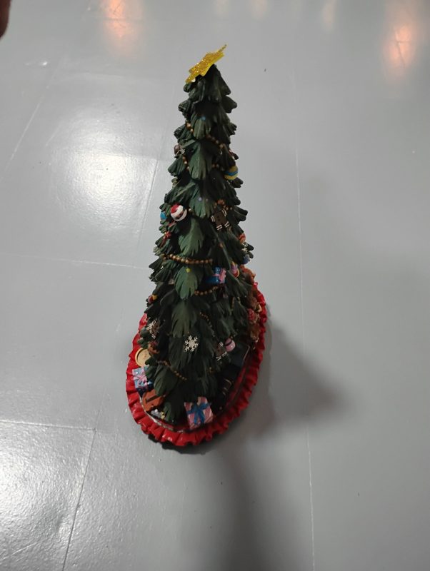 Decorated Christmas Tree Figurine (3)